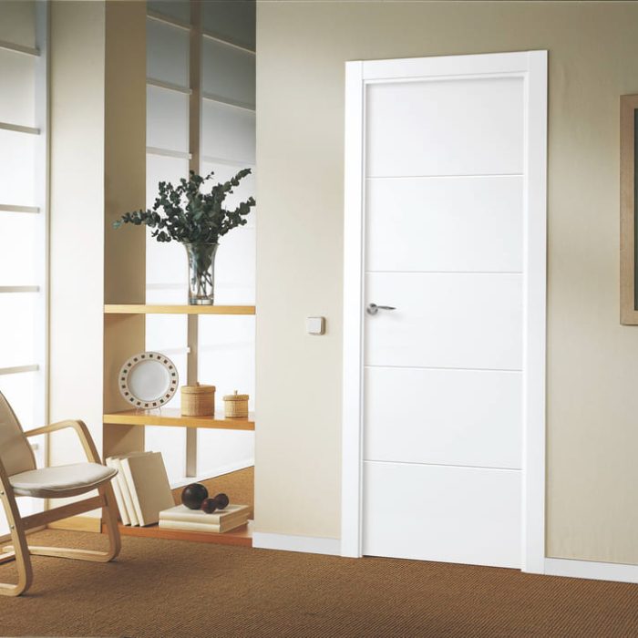 triguerama_escena_puerta_blanca